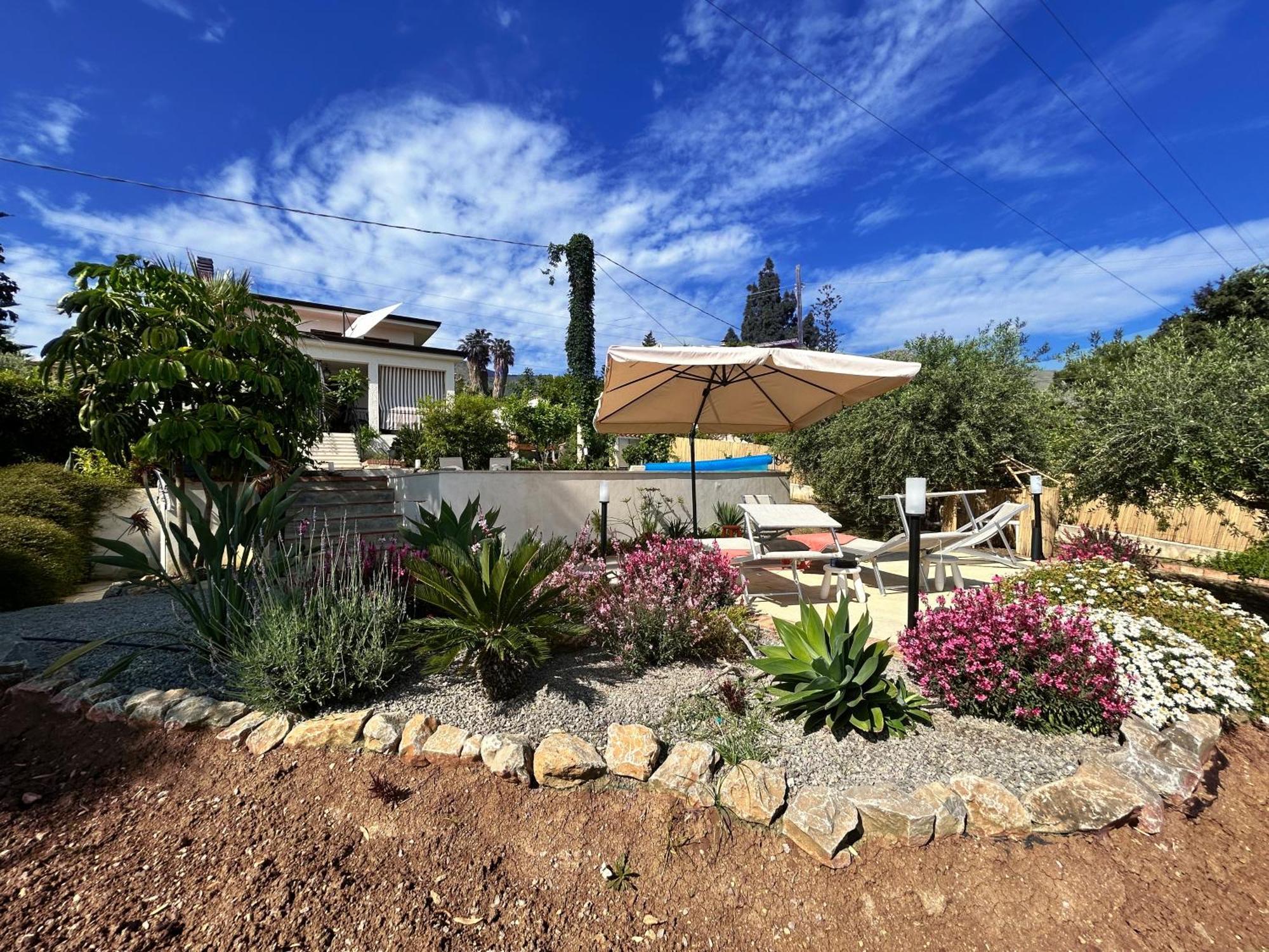 Casa Villea Trabia Luaran gambar